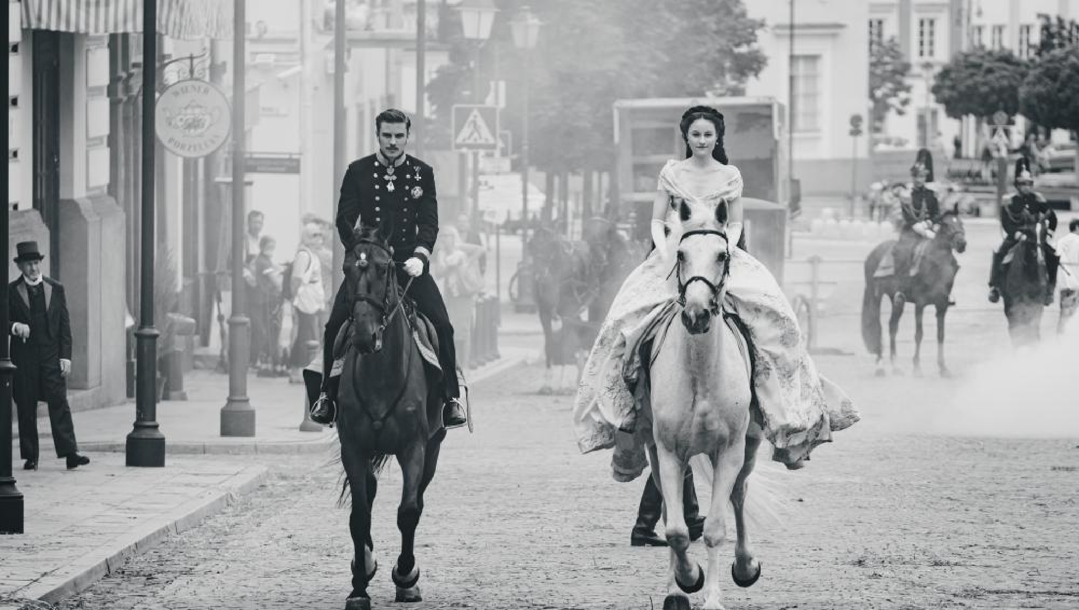 couple-horses-img